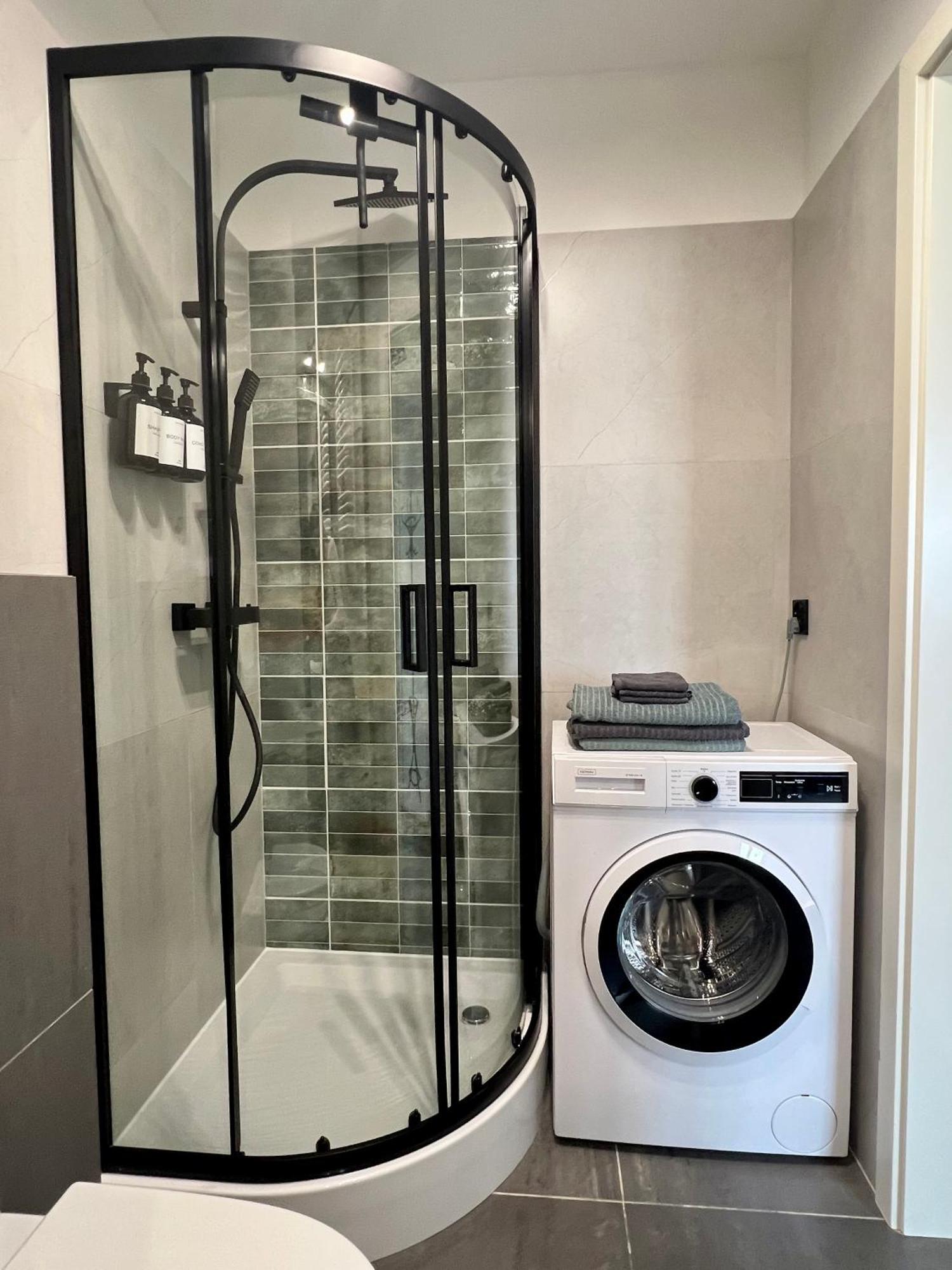 Apartament Przytulny 5 - Las, Self Check In, Dworzec Pkp Rzeszow Bagian luar foto